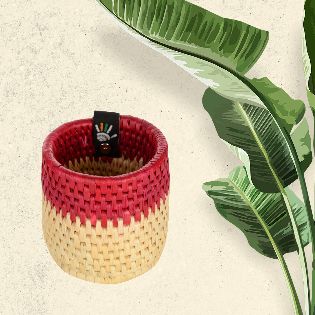 Happy Cultures 'Red' Moonj Pen Stand