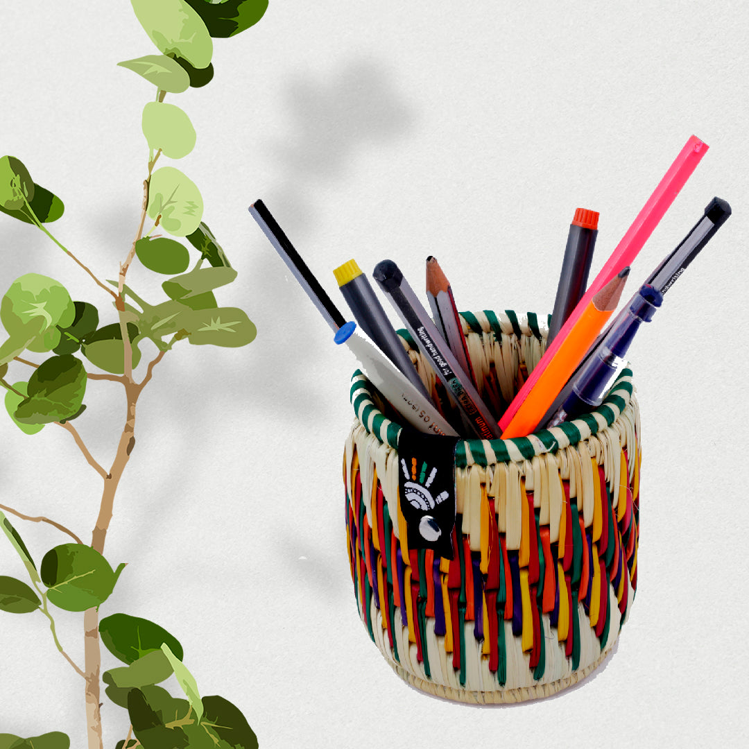 Happy Cultures 'Fiery' Red and Yellow Moonj Pen Stand